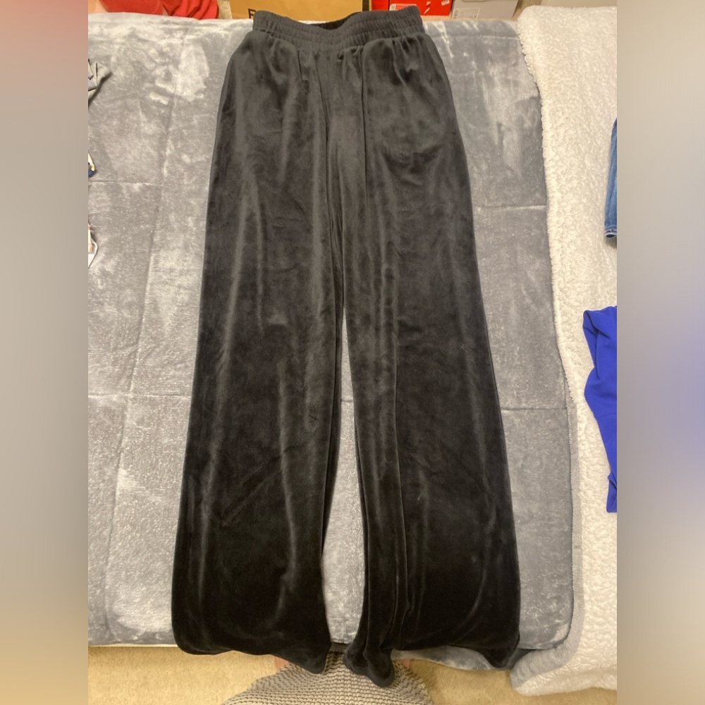 Forever 21 velvet pants